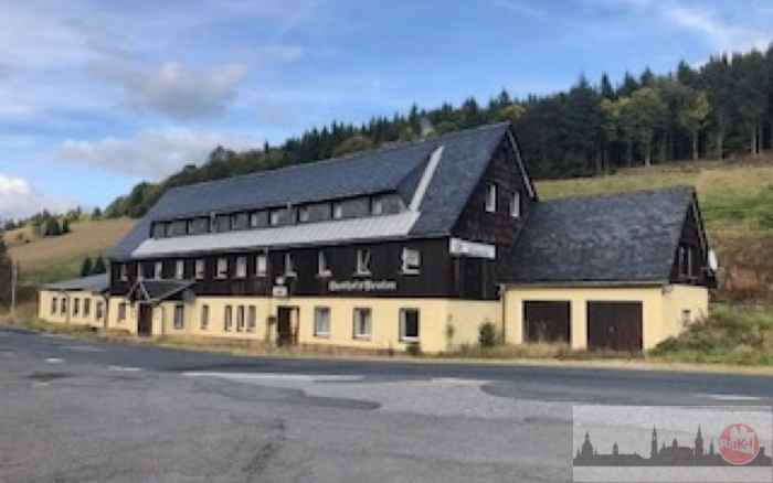 Ansicht der leerstehenden Gastschänke
