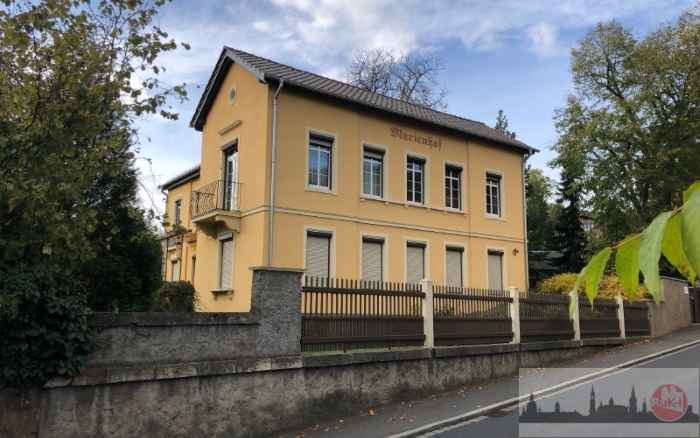 Ein Blick auf die historische Villa in Radebeul
